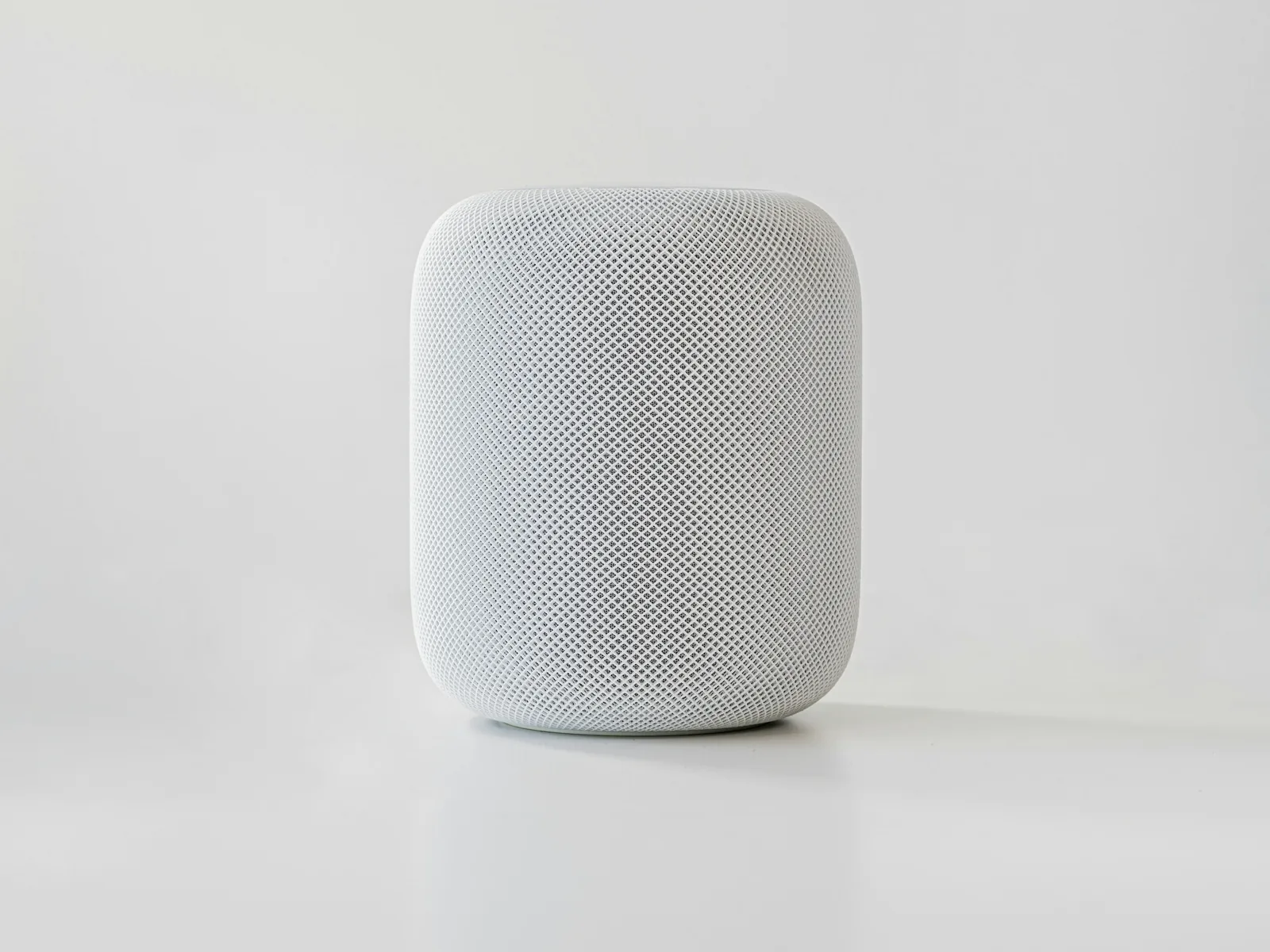 Room-Filling Audio